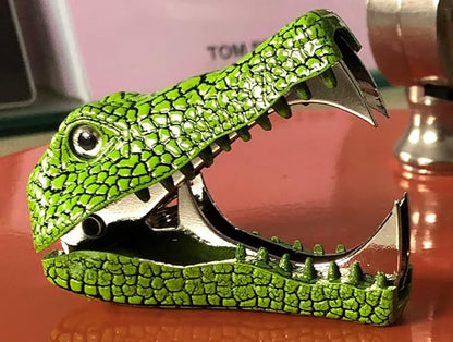 Detailed Crocodile Staple Remover by CosaNova